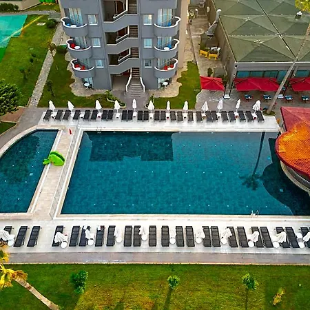 Senza Sunset Hotel